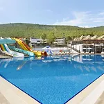 Ramada By Wyndham Akbuk 4* Akbük