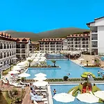 Hotel Ramada By Wyndham Akbuk 4*