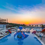 Ramada By Wyndham Akbuk Akbük