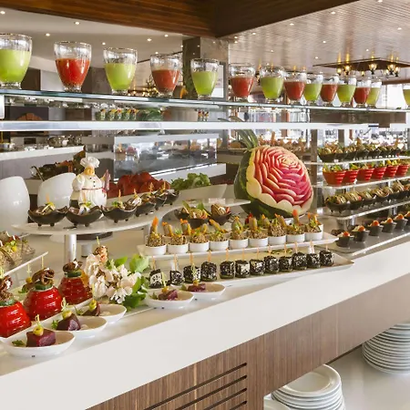 Ramada By Wyndham Akbuk Hotel 4*