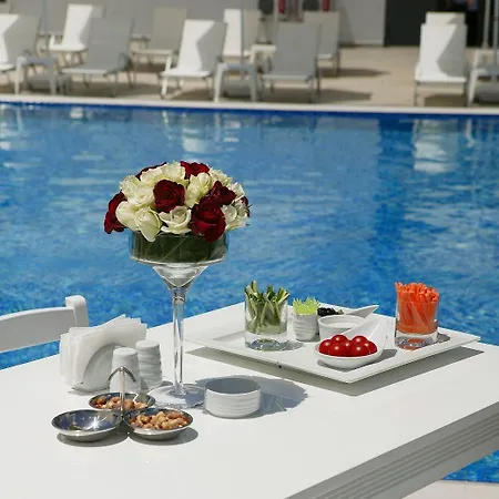 Ramada By Wyndham Akbuk