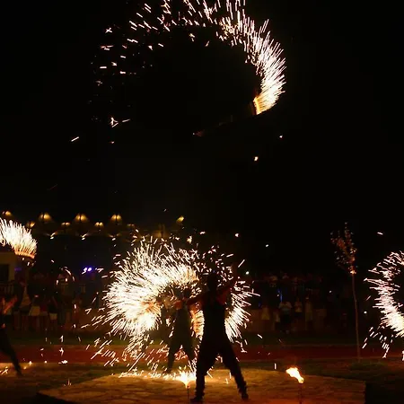 Hotel Ramada By Wyndham Akbuk 4*