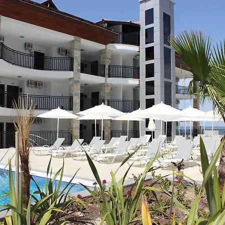 Hotel Ramada By Wyndham Akbuk