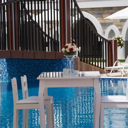 酒店 Ramada By Wyndham Akbuk 4*