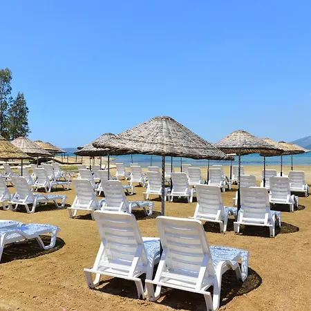 Ramada By Wyndham Akbuk Akbük