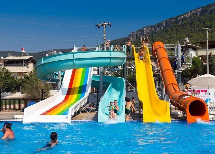 Hotel Ramada By Wyndham Akbuk