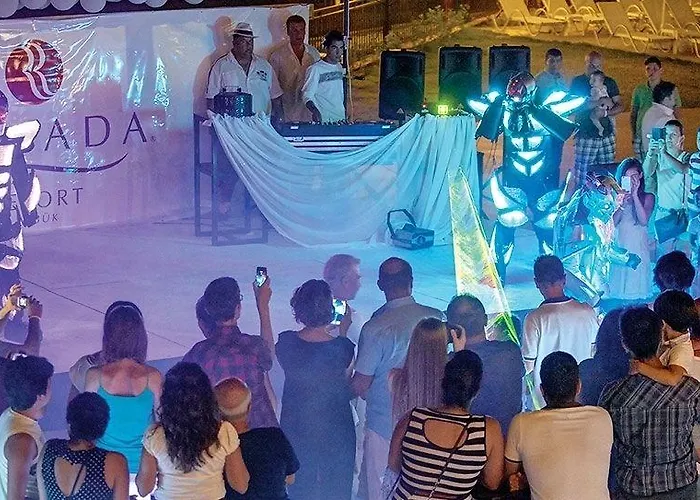 Hotel Ramada By Wyndham Akbuk 4*