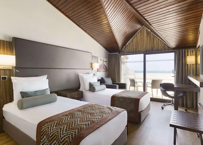 Ramada By Wyndham Akbuk 4*