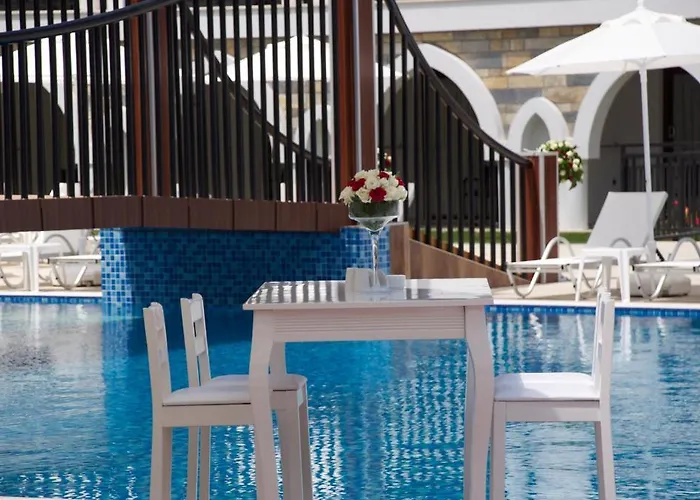 Hotel Ramada By Wyndham Akbuk 4*