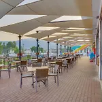 Hotel Ramada By Wyndham Akbuk