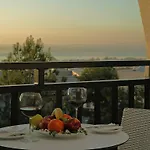 Ramada By Wyndham Akbuk 4* Akbük