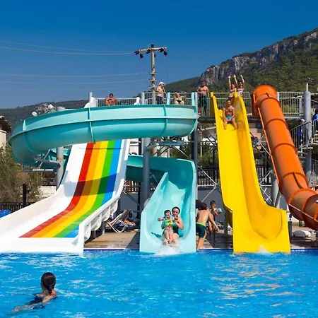 Ξενοδοχείο Ramada By Wyndham Akbuk