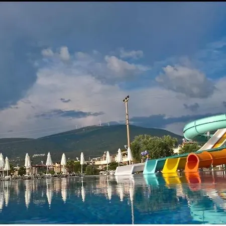 Ramada By Wyndham Akbuk Ξενοδοχείο 4*