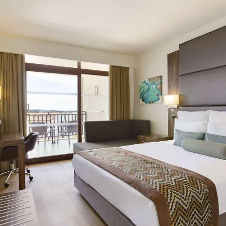 Ramada By Wyndham Akbuk