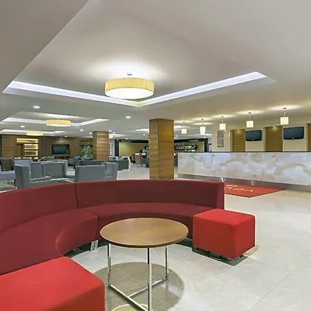 Hotel Ramada By Wyndham Akbuk