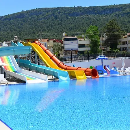 Ramada By Wyndham Akbuk 4* Акбук