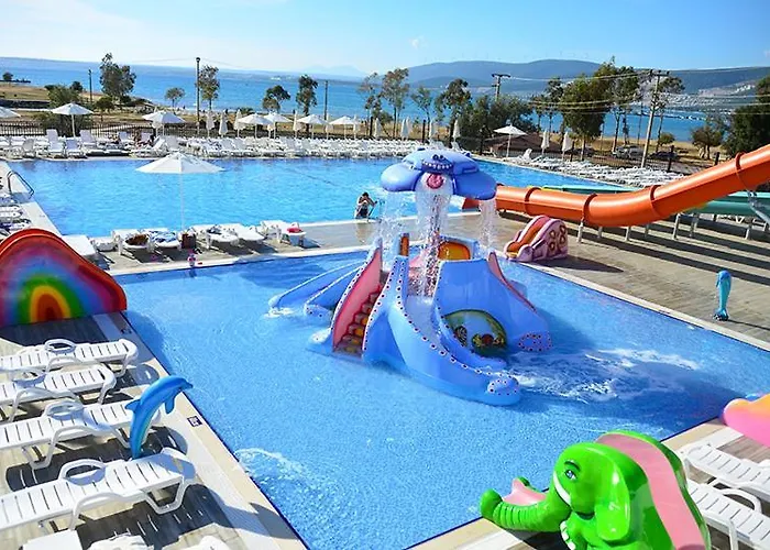 Ramada By Wyndham Akbuk 4* Akbük
