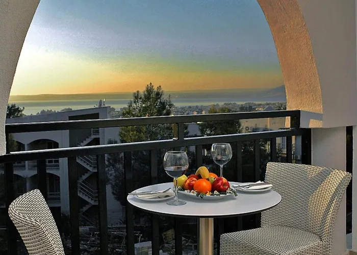 Hotel Ramada By Wyndham Akbuk 4*